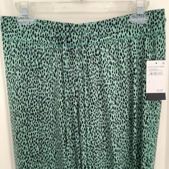 Free Press Lounge Pants Joggers Size S Green Wing Party Cat Drawstring NWT - Picture 3 of 9